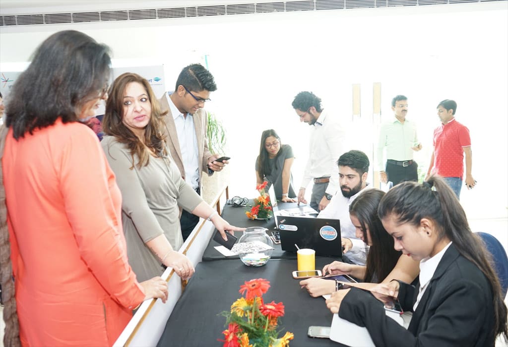 Day 1 - Presentation day